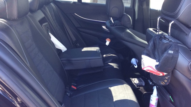 内装後方シート