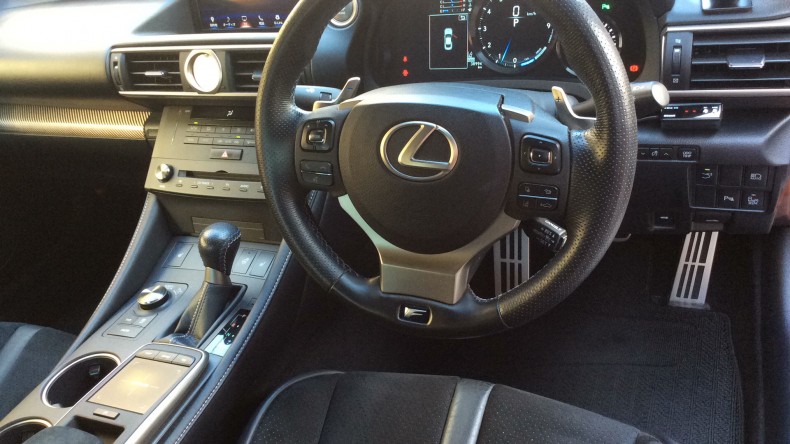 内装インパネ全体