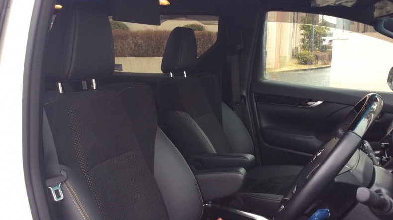 内装前方シート