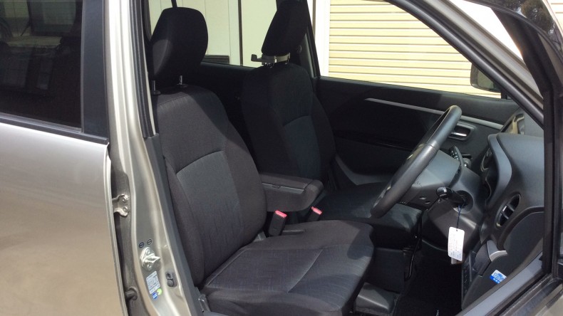 内装前方シート