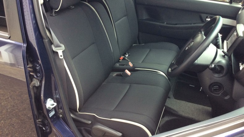 内装前方シート