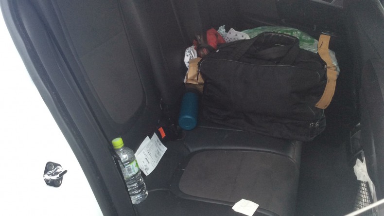 内装後方シート