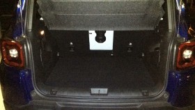 内装トランク
