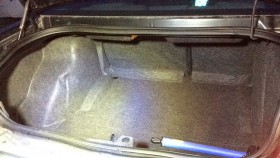 内装トランク