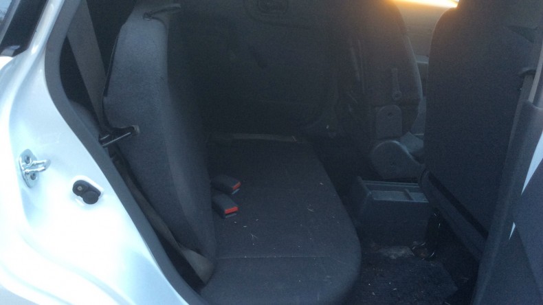 内装後方シート