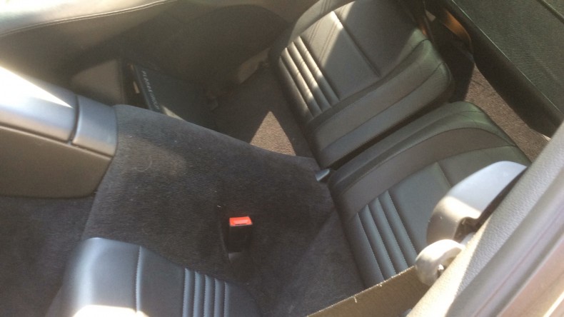 内装後方シート