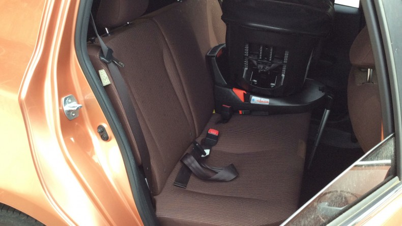 内装後方シート