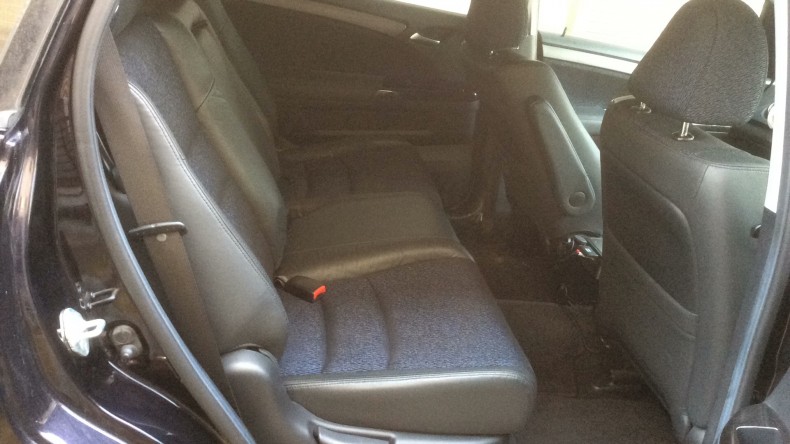 内装後方シート