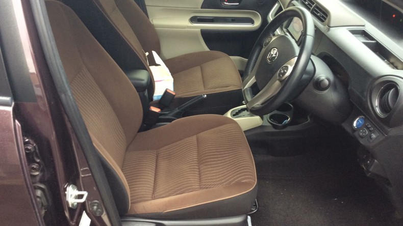 内装前方シート