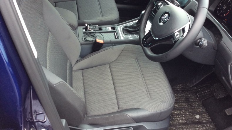 内装前方シート