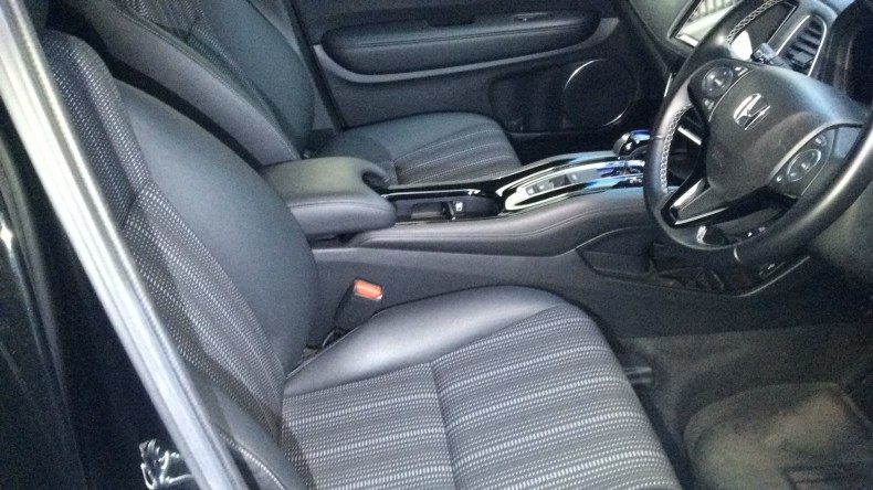 内装前方シート