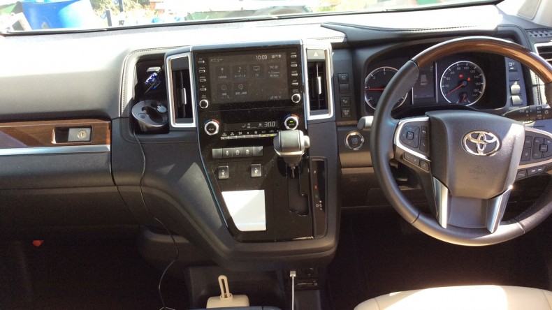 内装インパネ全体