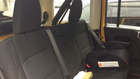 内装後方シート