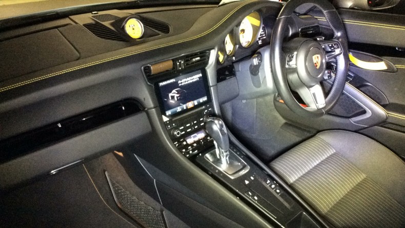 内装インパネ全体