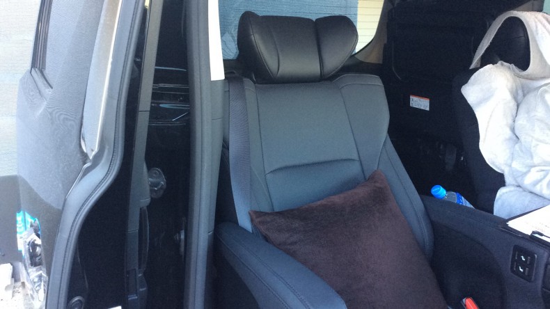 内装後方シート