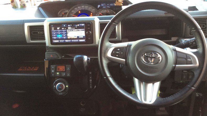 内装インパネ全体