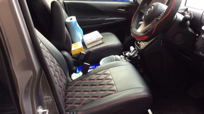 内装前方シート