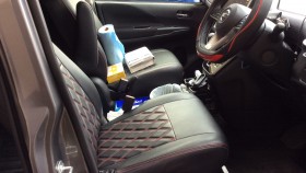 内装前方シート