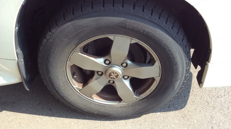 タイヤホイール前