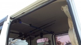 内装後方シート