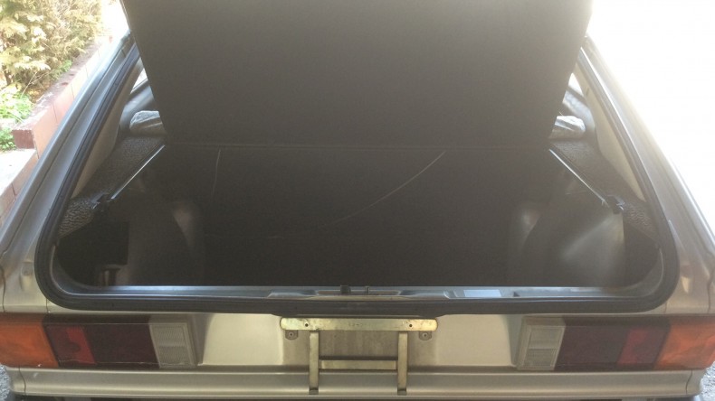 内装トランク