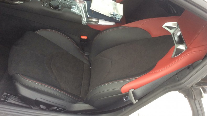 内装後方シート