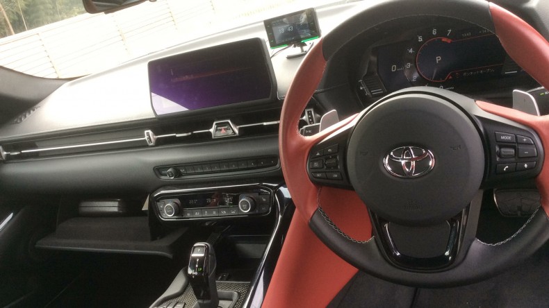 内装インパネ全体