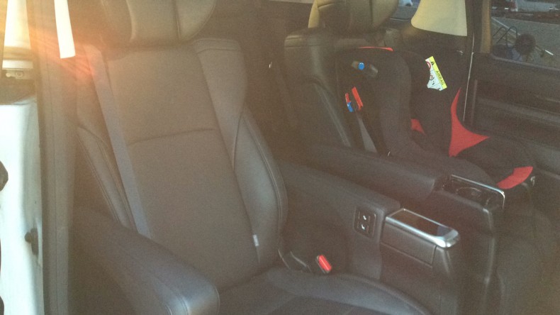 内装後方シート