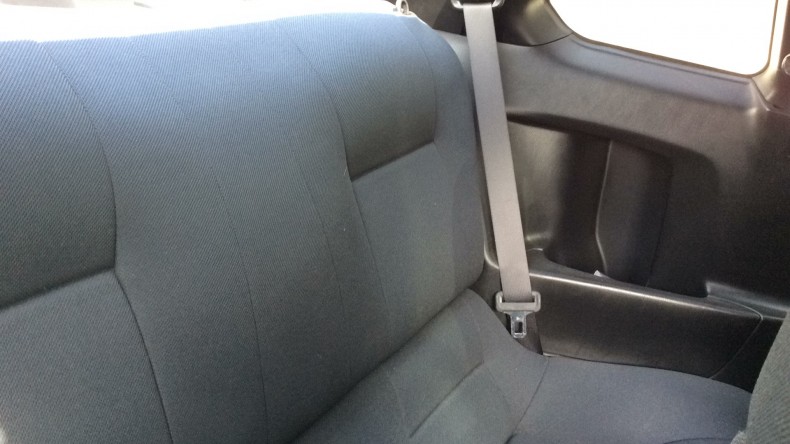 内装後方シート