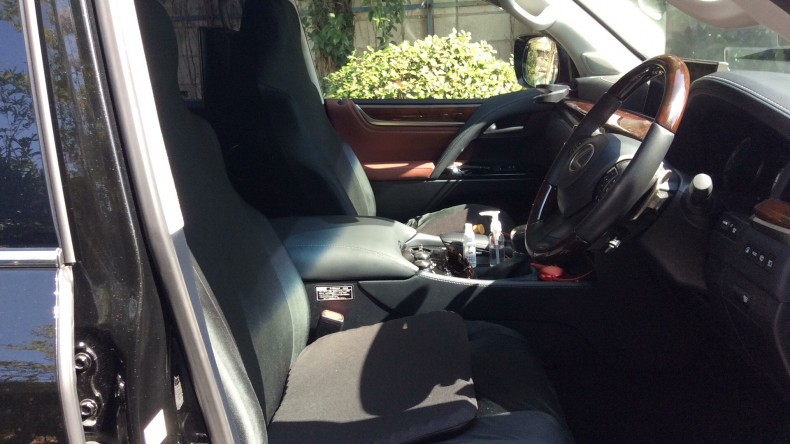 内装前方シート