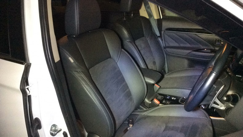 内装前方シート