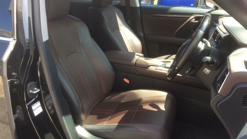 内装前方シート