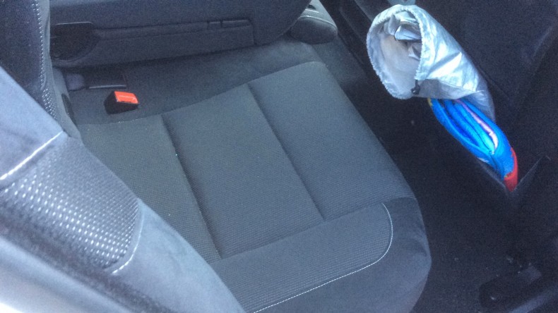 内装後方シート