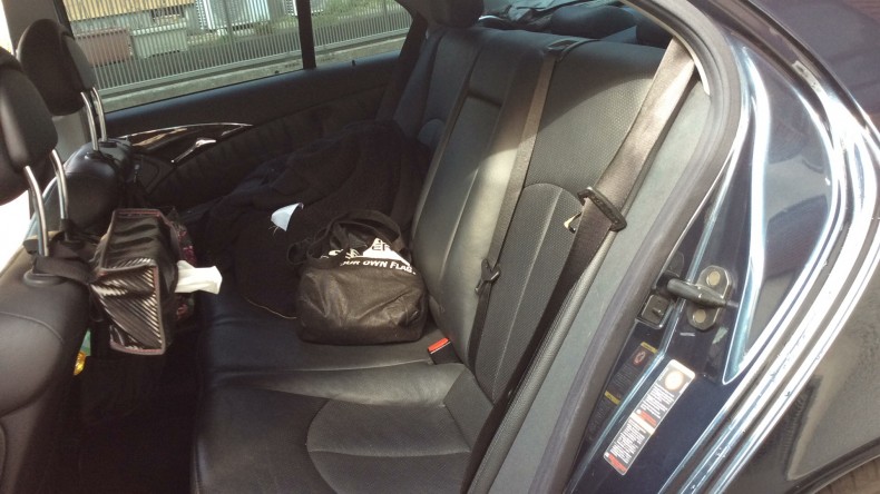 内装後方シート