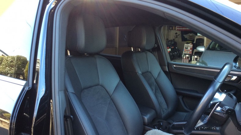 内装前方シート