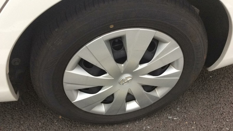 タイヤホイール前