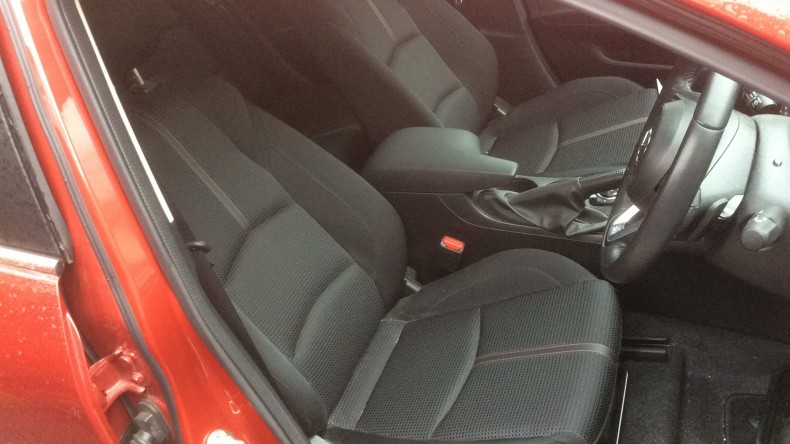 内装前方シート