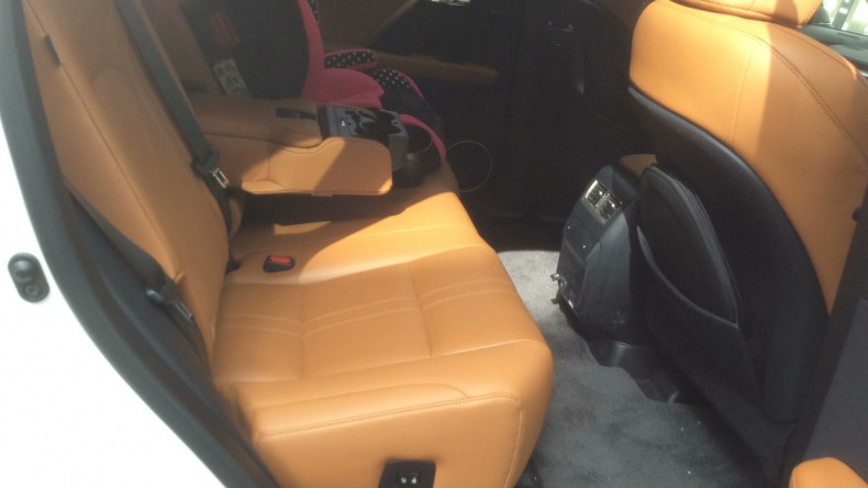 内装後方シート