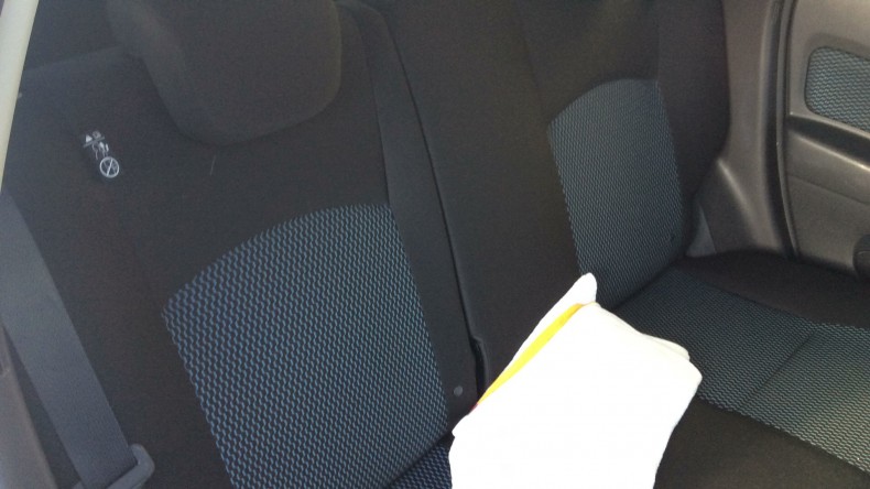 内装後方シート