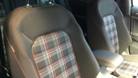 内装前方シート