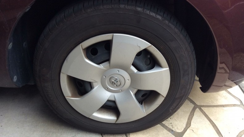 タイヤホイール前