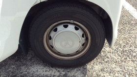 タイヤホイール前