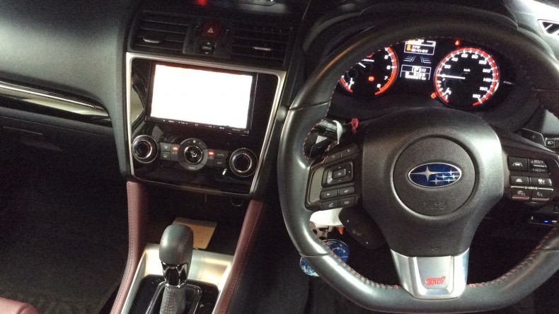 内装インパネ全体