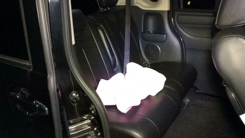 内装後方シート