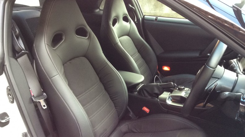 内装前方シート