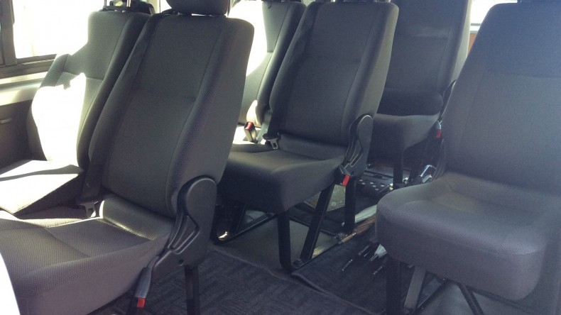 内装後方シート