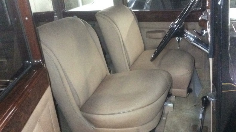 内装前方シート