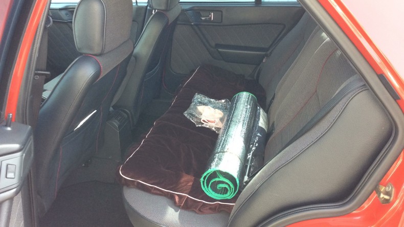 内装後方シート