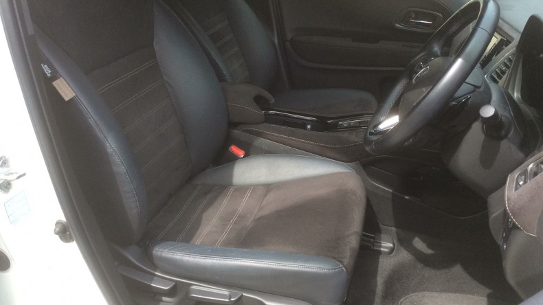 内装前方シート