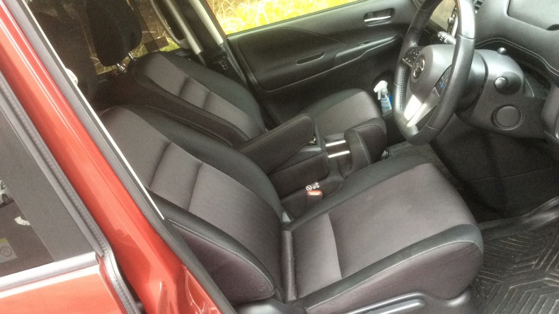 内装前方シート